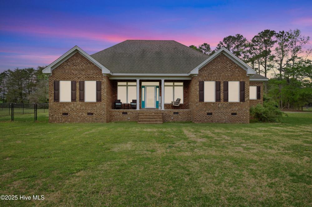 Currently Displayed Property Photo