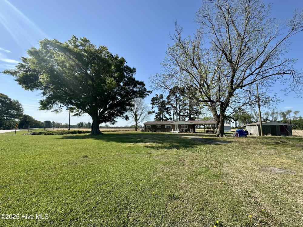 Currently Displayed Property Photo