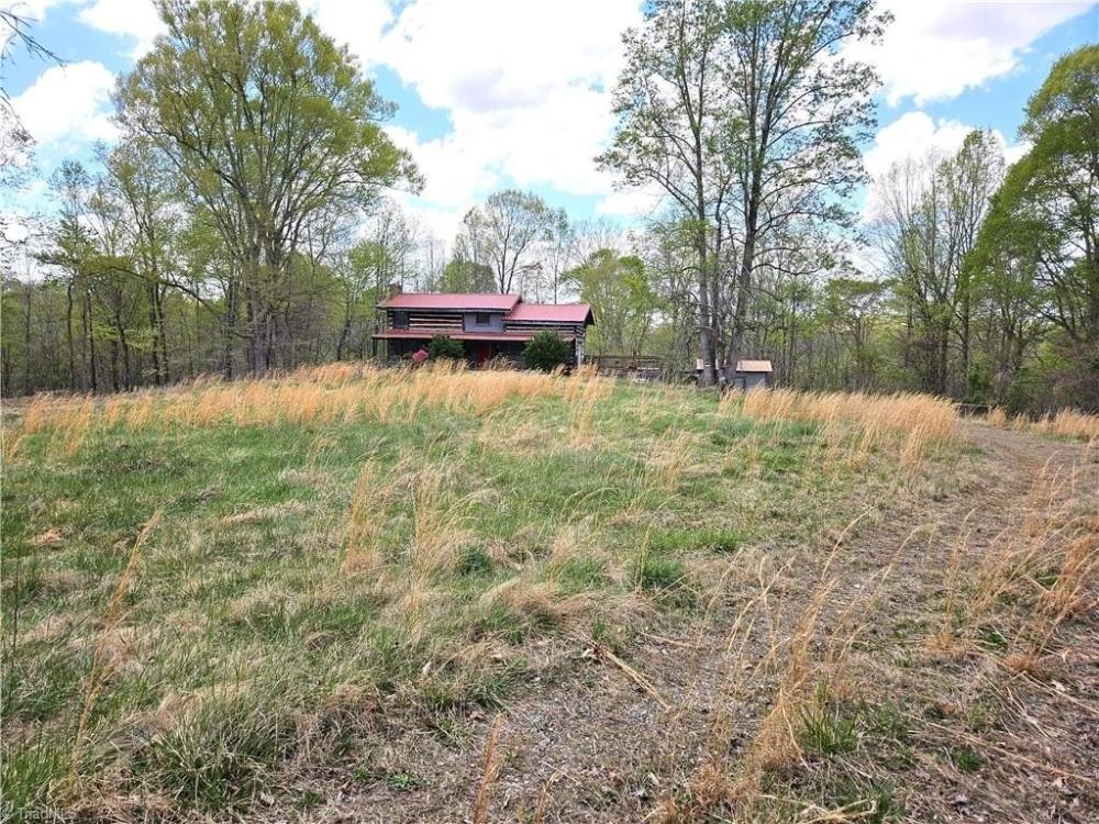 Currently Displayed Property Photo