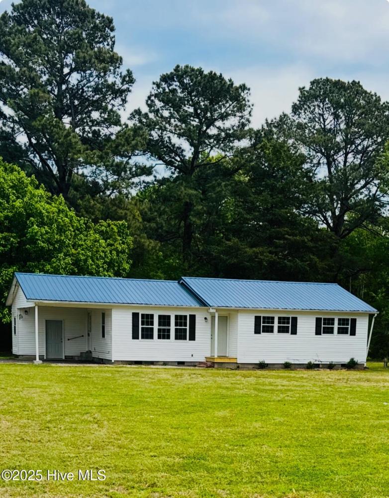Currently Displayed Property Photo